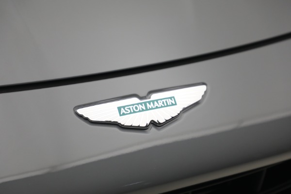 New 2026 Aston Martin Vantage Roadster for sale $263,400 at Bentley Greenwich in Greenwich CT 06830 25