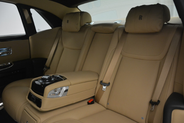 Used 2016 Rolls-Royce Ghost for sale Sold at Bentley Greenwich in Greenwich CT 06830 27