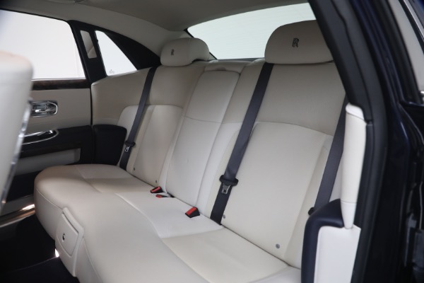 Used 2014 Rolls-Royce Ghost for sale $139,900 at Bentley Greenwich in Greenwich CT 06830 17