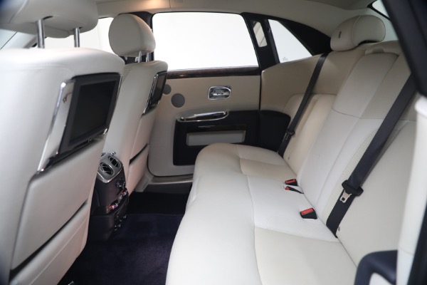 Used 2014 Rolls-Royce Ghost for sale $139,900 at Bentley Greenwich in Greenwich CT 06830 20