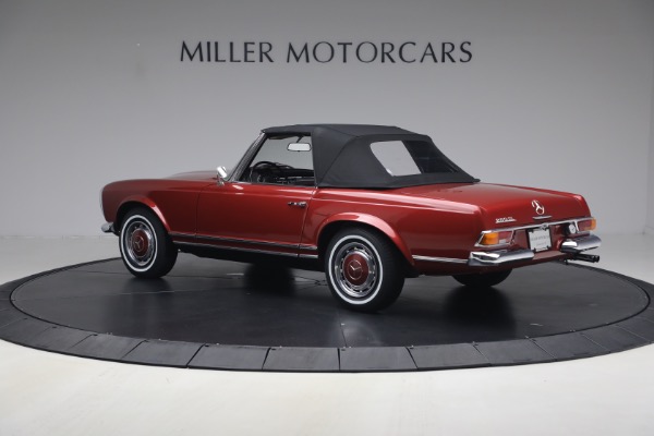 Used 1968 Mercedes-Benz 280SL for sale $229,900 at Bentley Greenwich in Greenwich CT 06830 25