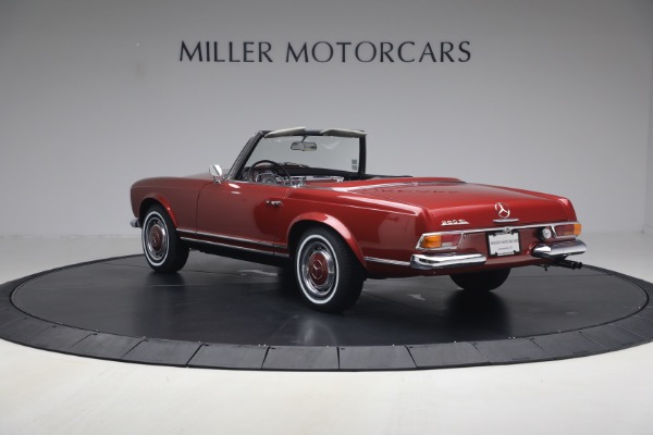 Used 1968 Mercedes-Benz 280SL for sale $229,900 at Bentley Greenwich in Greenwich CT 06830 5