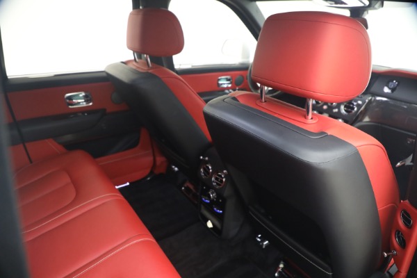 Used 2021 Rolls-Royce Black Badge Cullinan for sale $289,900 at Bentley Greenwich in Greenwich CT 06830 26