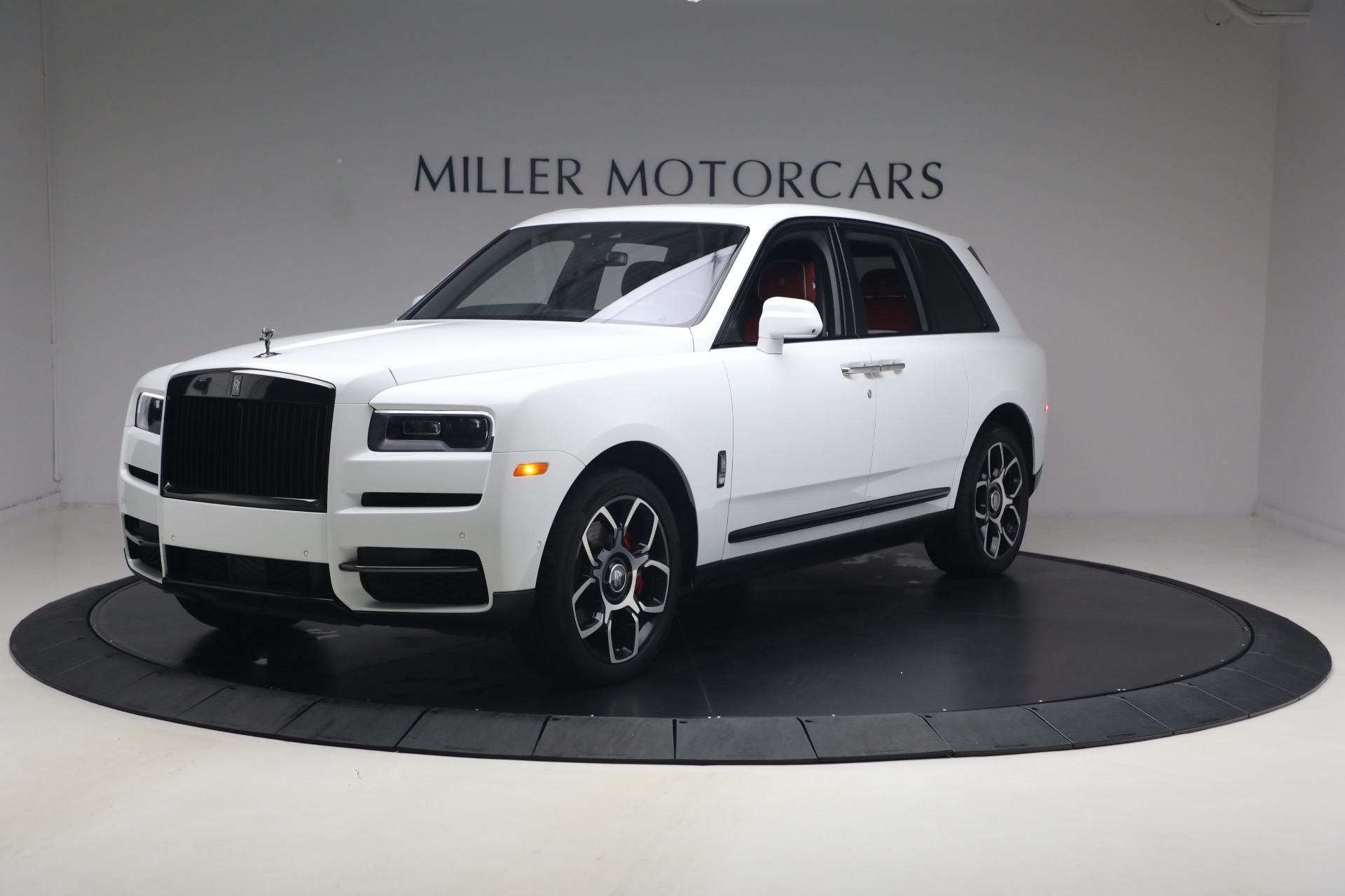 Used 2021 Rolls-Royce Black Badge Cullinan for sale $289,900 at Bentley Greenwich in Greenwich CT 06830 1