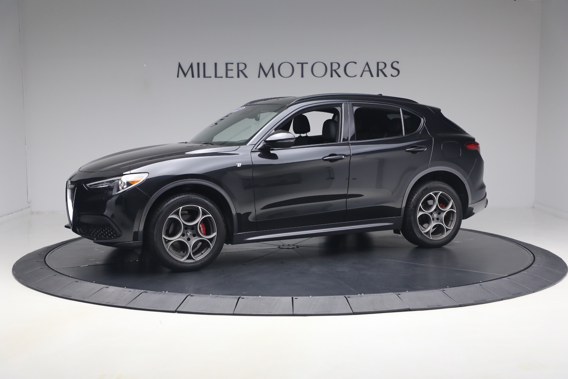 Used 2022 Alfa Romeo Stelvio TI for sale $27,900 at Bentley Greenwich in Greenwich CT 06830 1
