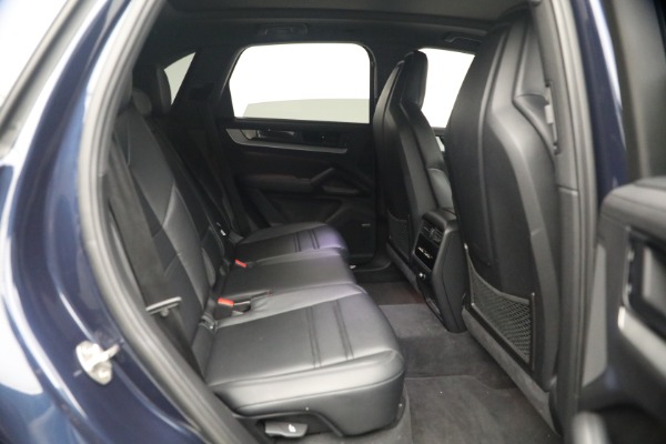 Used 2024 Porsche Cayenne S for sale $79,900 at Bentley Greenwich in Greenwich CT 06830 21