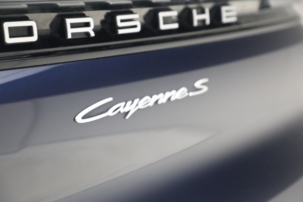 Used 2024 Porsche Cayenne S for sale $79,900 at Bentley Greenwich in Greenwich CT 06830 27
