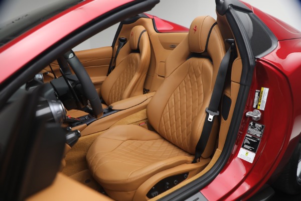 Used 2023 Ferrari 812 GTS for sale $949,900 at Bentley Greenwich in Greenwich CT 06830 15