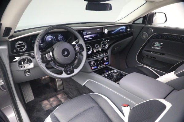 Used 2024 Rolls-Royce Spectre for sale $399,900 at Bentley Greenwich in Greenwich CT 06830 17