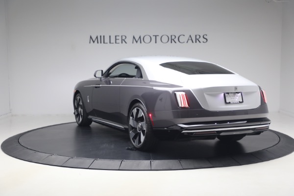 Used 2024 Rolls-Royce Spectre for sale $399,900 at Bentley Greenwich in Greenwich CT 06830 5