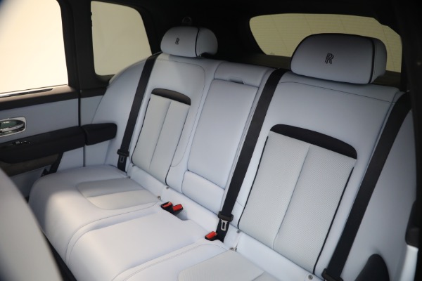 Used 2025 Rolls-Royce Cullinan for sale $419,900 at Bentley Greenwich in Greenwich CT 06830 20