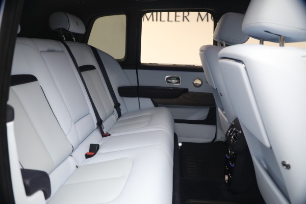 Used 2025 Rolls-Royce Cullinan for sale $419,900 at Bentley Greenwich in Greenwich CT 06830 25