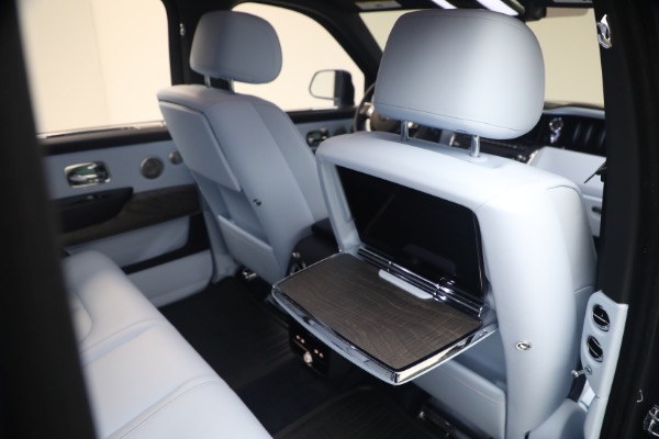Used 2025 Rolls-Royce Cullinan for sale $419,900 at Bentley Greenwich in Greenwich CT 06830 26