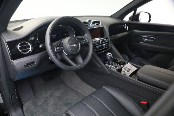 New 2026 Bentley Bentayga V8 for sale $244,330 at Bentley Greenwich in Greenwich CT 06830 19
