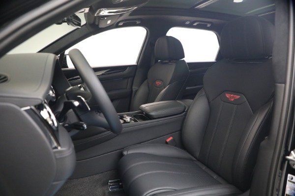 New 2026 Bentley Bentayga V8 for sale $244,330 at Bentley Greenwich in Greenwich CT 06830 21