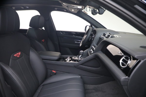 New 2026 Bentley Bentayga V8 for sale $244,330 at Bentley Greenwich in Greenwich CT 06830 27