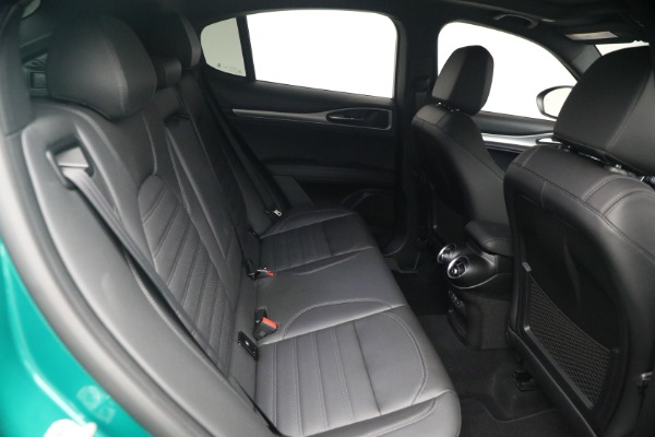 New 2026 Alfa Romeo Stelvio Veloce for sale $60,715 at Bentley Greenwich in Greenwich CT 06830 17