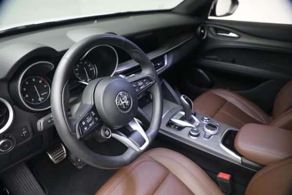 Used 2023 Alfa Romeo Stelvio Ti for sale $32,900 at Bentley Greenwich in Greenwich CT 06830 20