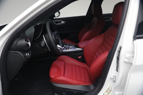 New 2026 Alfa Romeo Giulia Veloce for sale $55,870 at Bentley Greenwich in Greenwich CT 06830 14