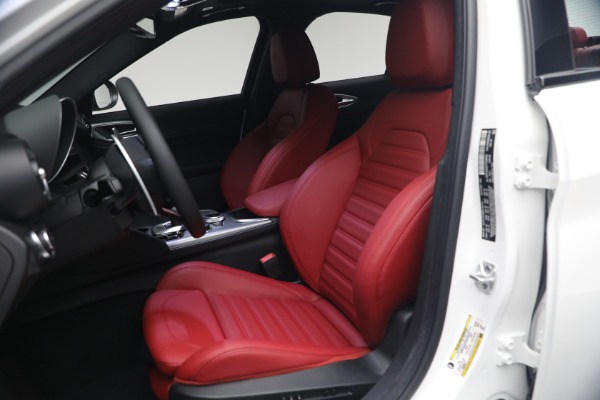 New 2026 Alfa Romeo Giulia Veloce for sale $55,870 at Bentley Greenwich in Greenwich CT 06830 16