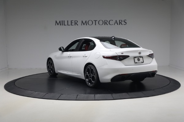 New 2026 Alfa Romeo Giulia Veloce for sale $55,870 at Bentley Greenwich in Greenwich CT 06830 5