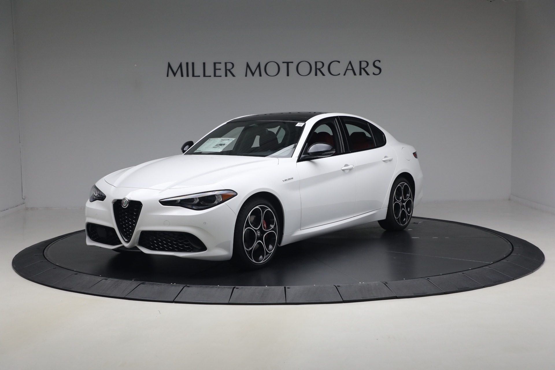 New 2026 Alfa Romeo Giulia Veloce for sale $55,870 at Bentley Greenwich in Greenwich CT 06830 1