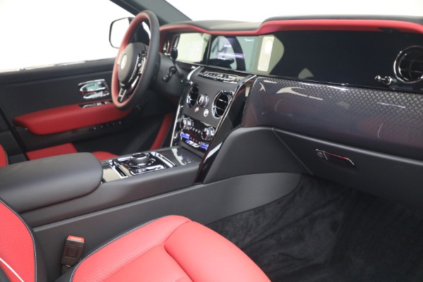 New 2027 Rolls-Royce Black Badge Cullinan for sale $569,350 at Bentley Greenwich in Greenwich CT 06830 18