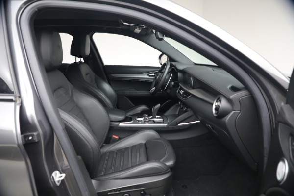 Used 2023 Alfa Romeo Stelvio Veloce for sale $34,900 at Bentley Greenwich in Greenwich CT 06830 14