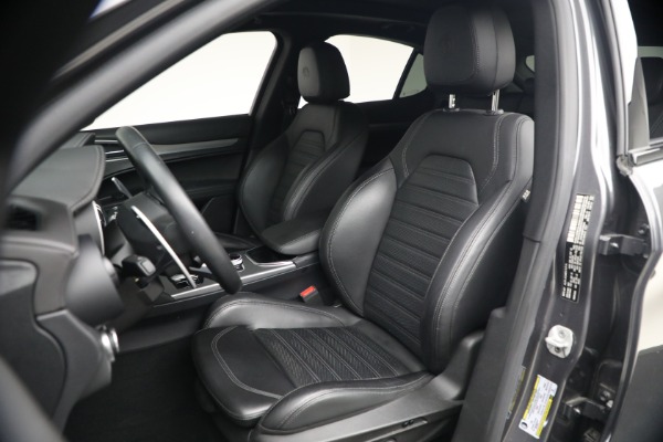 Used 2023 Alfa Romeo Stelvio Veloce for sale $34,900 at Bentley Greenwich in Greenwich CT 06830 15