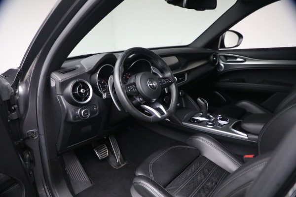 Used 2023 Alfa Romeo Stelvio Veloce for sale $34,900 at Bentley Greenwich in Greenwich CT 06830 21