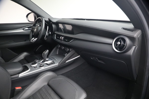 Used 2023 Alfa Romeo Stelvio Veloce for sale $34,900 at Bentley Greenwich in Greenwich CT 06830 22