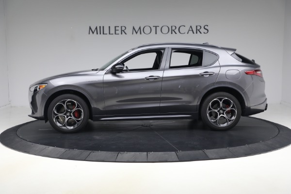 Used 2023 Alfa Romeo Stelvio Veloce for sale $34,900 at Bentley Greenwich in Greenwich CT 06830 3