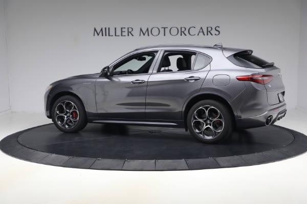 Used 2023 Alfa Romeo Stelvio Veloce for sale $34,900 at Bentley Greenwich in Greenwich CT 06830 4