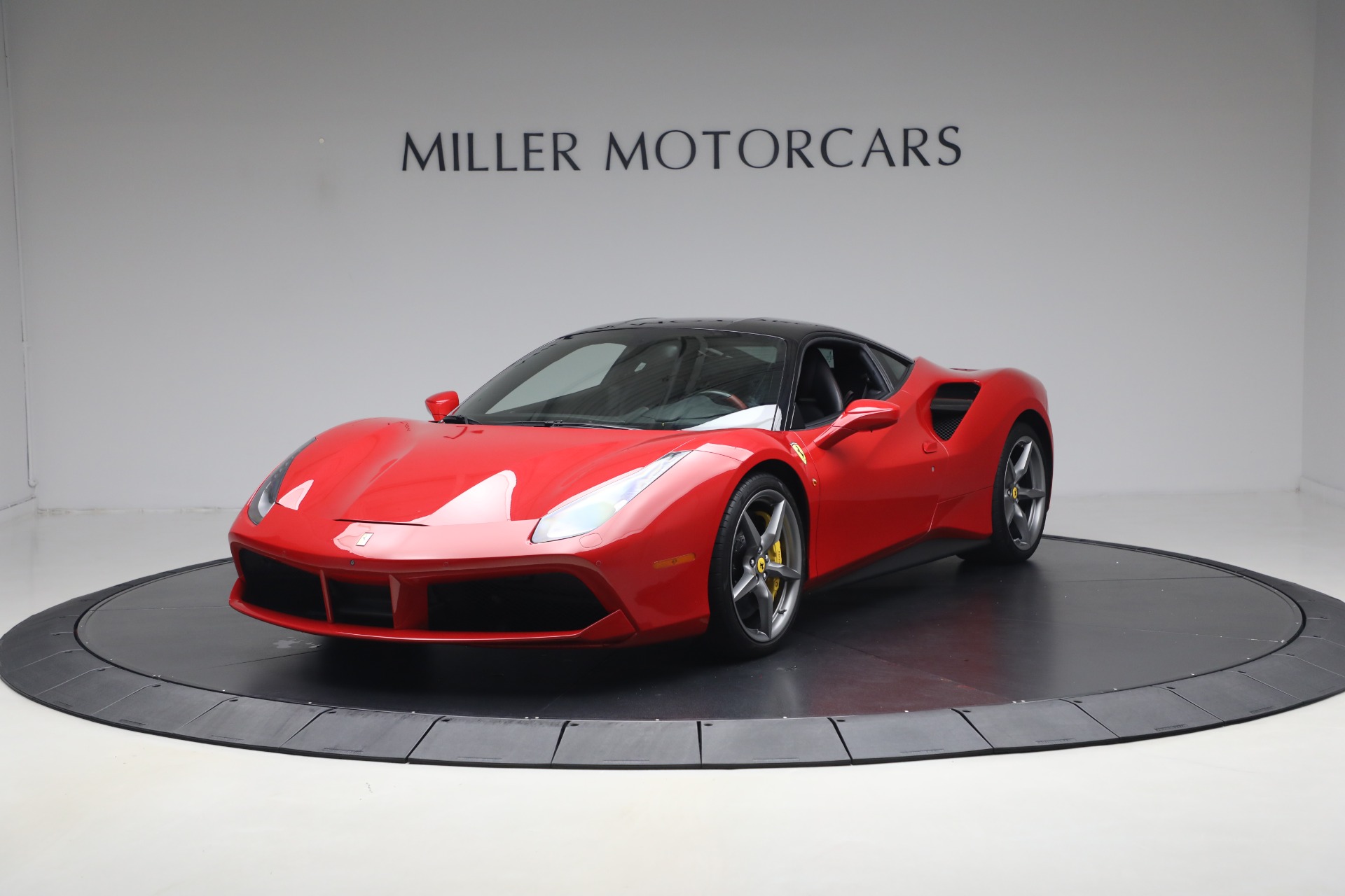 Used 2018 Ferrari 488 GTB for sale $399,900 at Bentley Greenwich in Greenwich CT 06830 1