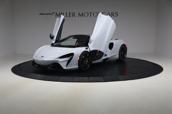 New 2026 McLaren Artura Spider Vision for sale $337,400 at Bentley Greenwich in Greenwich CT 06830 13