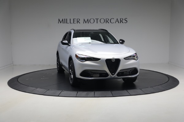 New 2026 Alfa Romeo Stelvio Veloce for sale $59,215 at Bentley Greenwich in Greenwich CT 06830 11