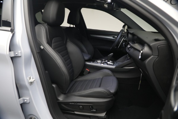 New 2026 Alfa Romeo Stelvio Veloce for sale $59,215 at Bentley Greenwich in Greenwich CT 06830 14