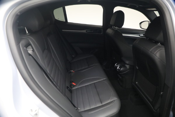 New 2026 Alfa Romeo Stelvio Veloce for sale $59,215 at Bentley Greenwich in Greenwich CT 06830 20