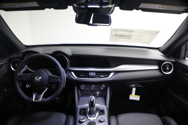New 2026 Alfa Romeo Stelvio Veloce for sale $59,215 at Bentley Greenwich in Greenwich CT 06830 22