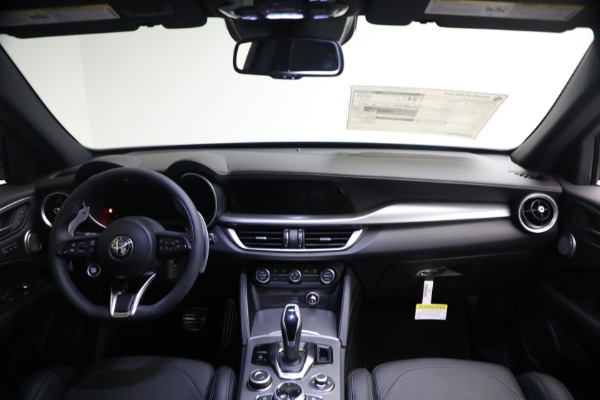 New 2026 Alfa Romeo Stelvio Veloce for sale $62,965 at Bentley Greenwich in Greenwich CT 06830 22