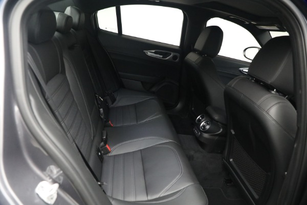 New 2026 Alfa Romeo Giulia Veloce for sale $55,815 at Bentley Greenwich in Greenwich CT 06830 18