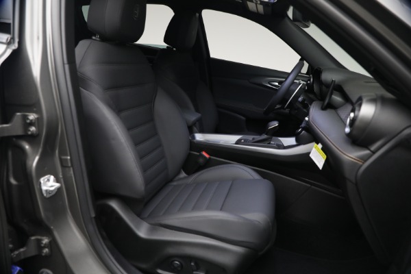 New 2026 Alfa Romeo Tonale Veloce for sale $50,035 at Bentley Greenwich in Greenwich CT 06830 16