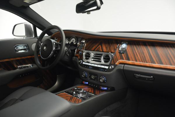 Used 2015 Rolls-Royce Wraith for sale Sold at Bentley Greenwich in Greenwich CT 06830 27