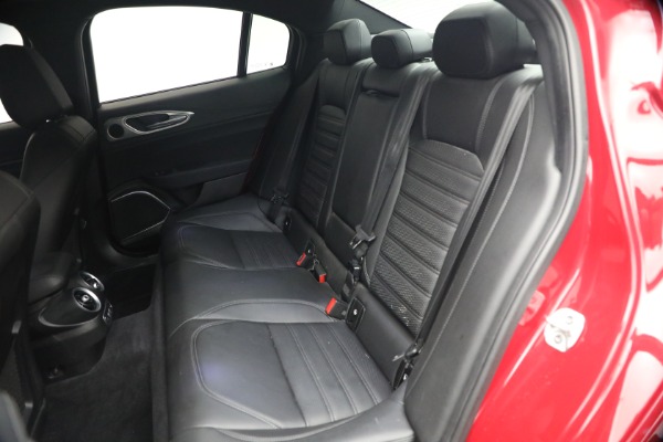 Used 2023 Alfa Romeo Giulia Veloce for sale $33,900 at Bentley Greenwich in Greenwich CT 06830 20