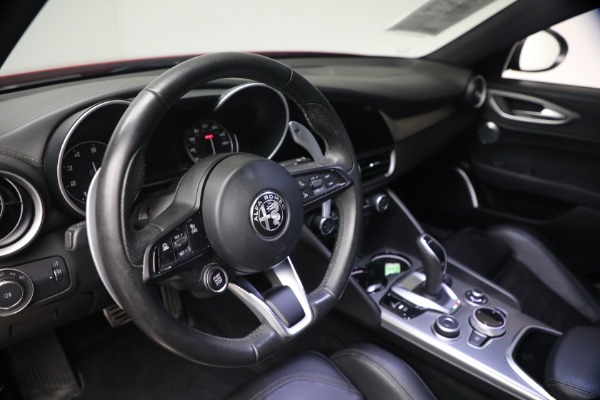 Used 2023 Alfa Romeo Giulia Veloce for sale $33,900 at Bentley Greenwich in Greenwich CT 06830 22