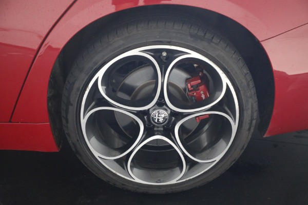 Used 2023 Alfa Romeo Giulia Veloce for sale $33,900 at Bentley Greenwich in Greenwich CT 06830 23
