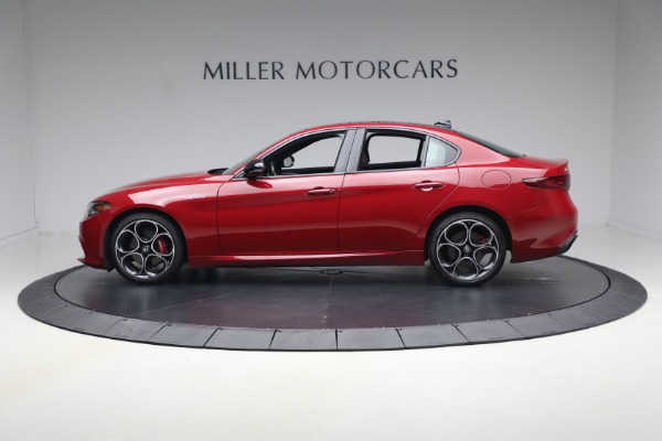 Used 2023 Alfa Romeo Giulia Veloce for sale $33,900 at Bentley Greenwich in Greenwich CT 06830 3