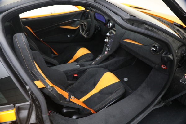 Used 2021 McLaren 720S Le Mans for sale Call for price at Bentley Greenwich in Greenwich CT 06830 25