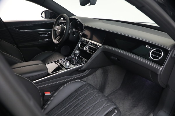 Used 2022 Bentley Flying Spur W12 for sale $195,900 at Bentley Greenwich in Greenwich CT 06830 26