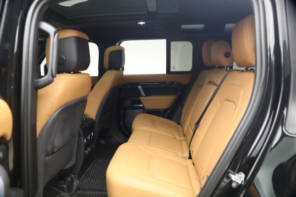 Used 2024 Land Rover Defender 110 V8 P525 for sale $84,900 at Bentley Greenwich in Greenwich CT 06830 19